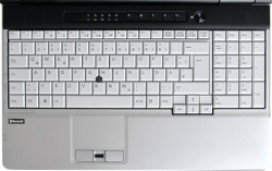 Fujitsu LIFEBOOK E781 (E7810M0002RU)